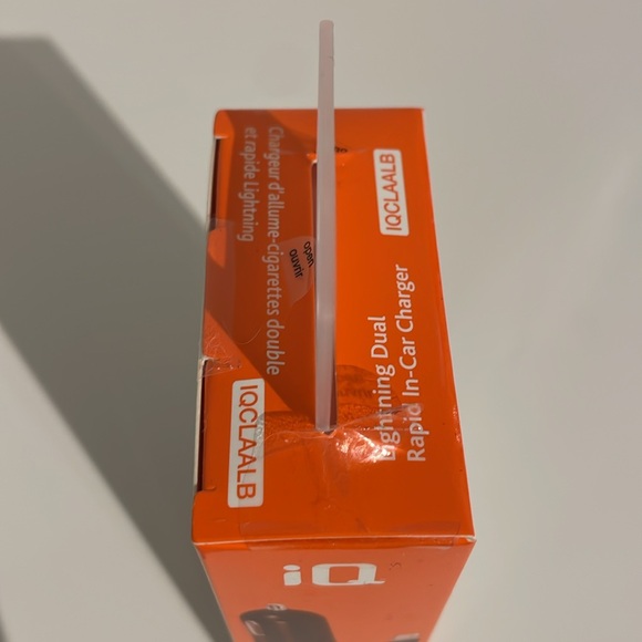 iQ Mobile Power Rapid In-Car Charger - Picture 6 of 6